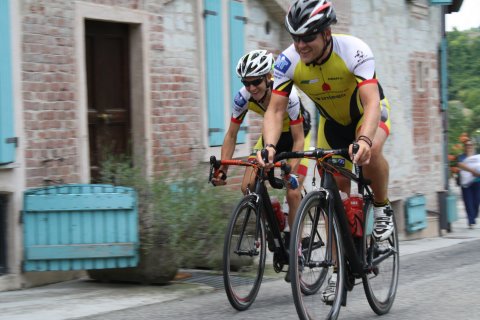 Cykling på racer i Piemonte